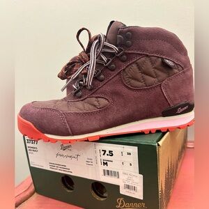 Danner/free people movement- size 7.5